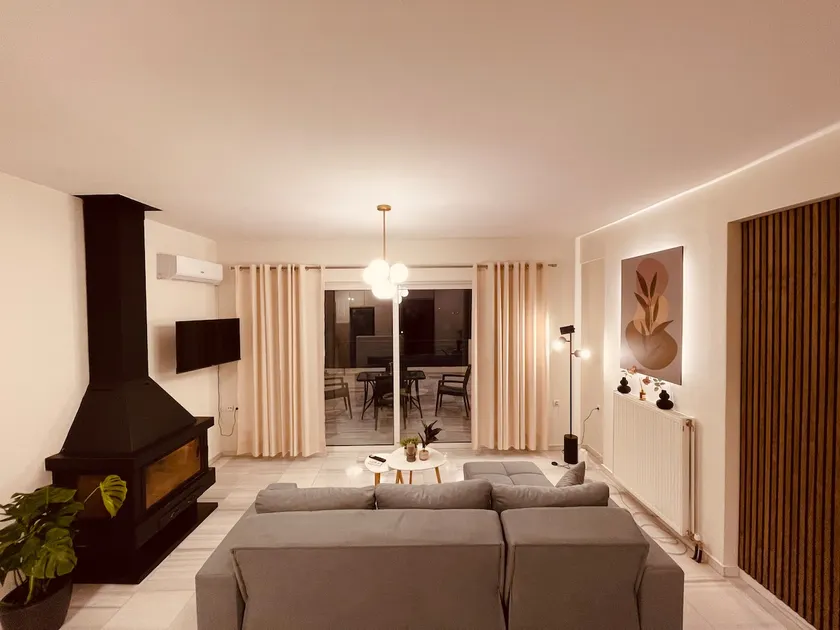 Elenas sweet home - Penthouse with Large Balcony - Image 1