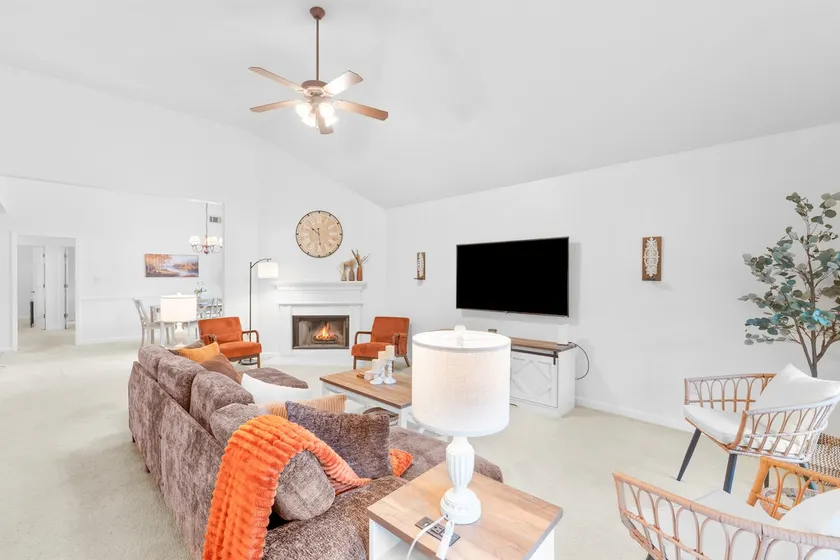 4BR + Loft | Near ATL Airport | Sleeps 10 - Image 1