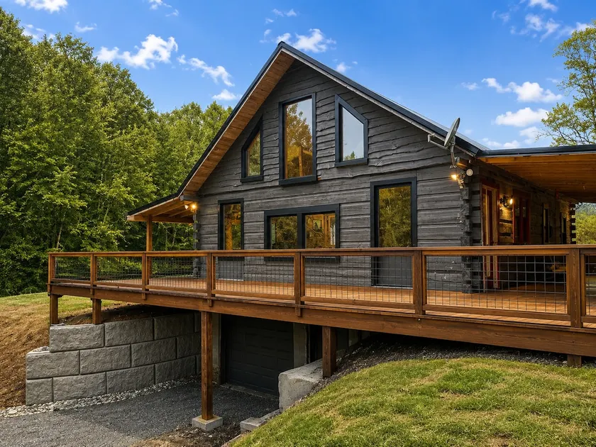 Henry’s Cabin in hills! - Image 1