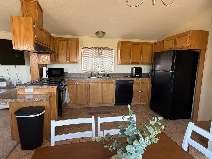Western ranch escape - Image 1