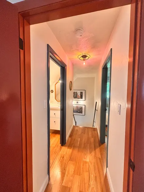 3BR Near Boston & Colleges | 6 Beds | Free Parking - Image 1