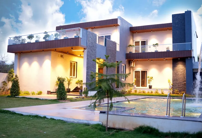 LUXE 4BHK Pvt Villa I Pool-Lawn-Events-Group Stays - Image 1