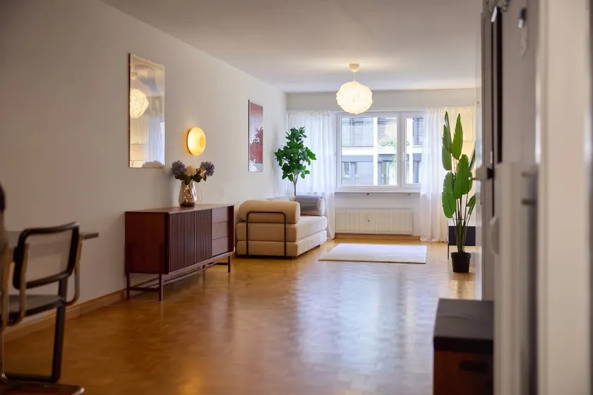 Central Vintage Apartment with Free BaselCard - Image 1