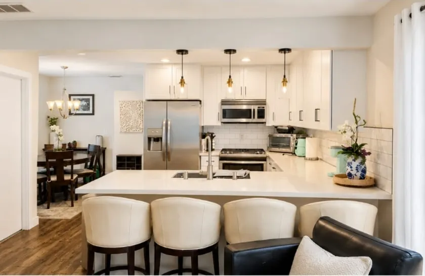 pool house in citrus heights - Image 1
