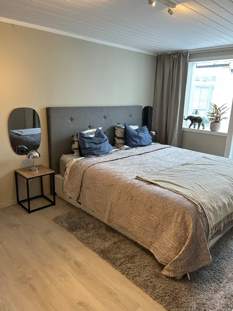 Private accommodation with a separate entrance - Image 1