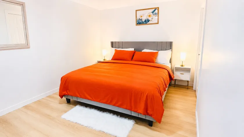 Frelau Bright & Cozy Suite - Image 1