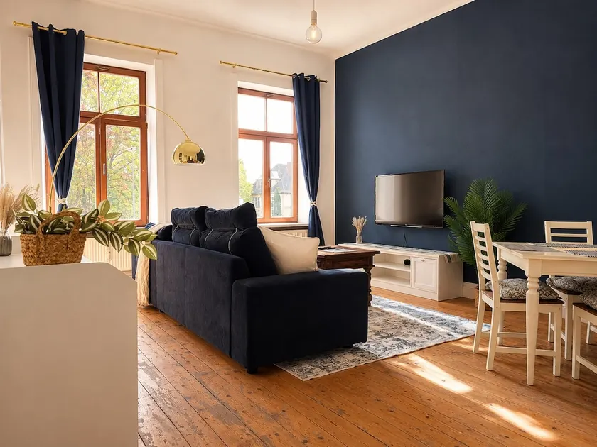 Family-friendly Central Old-Town Apartment - Image 1