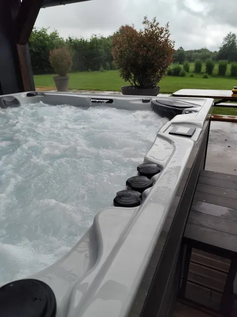 ”Le Rameau” Cottage with spa and private ponds - Image 1