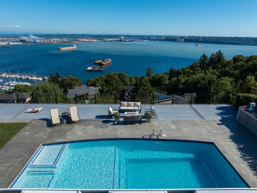 Rainier-Water-Skyline Views|AC|Private Heated Pool - Image 1