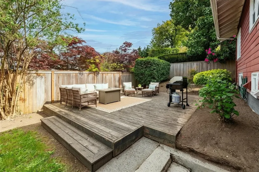 The Arbor Estate | 7BR · Fire Pit + Yard - Image 1