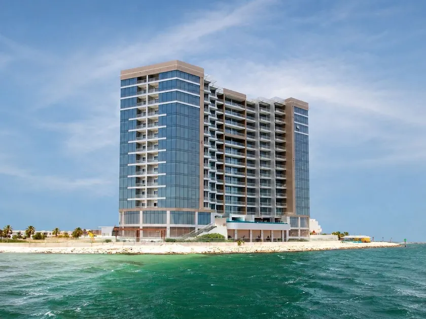 Waterfront Luxury 2BR | Private Yacht Club View - Image 1