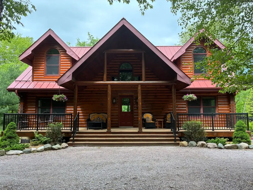 Devil's Lake Getaway - New Listing Summer 2026 - Image 1