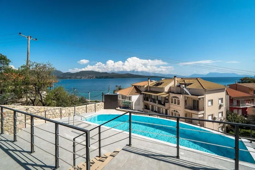 Danai luxury suite - Image 1
