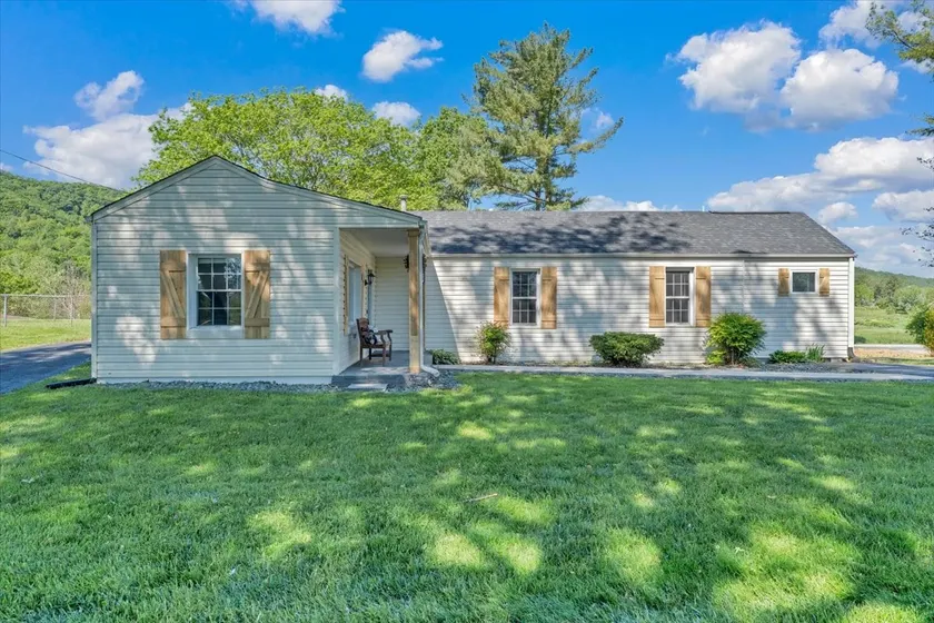Charming Whole House In The Heart of Daleville - Image 1