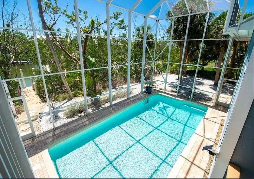 Luxury Waterfront Villa - Pool, Dock, Game Room etc - Image 1