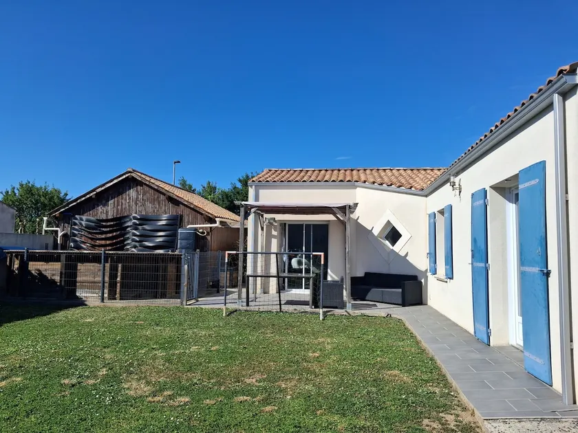 Quiet house with a pool, 25 min from La Rochelle - Image 1