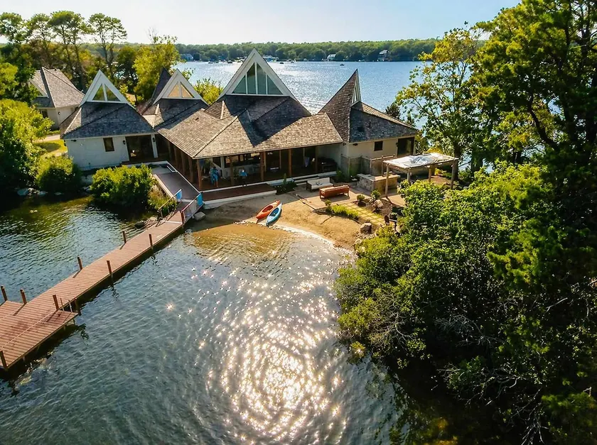 Panoramic Bali-Style Retreat on Wequaquet Lake! - Image 1