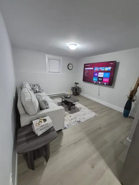 Comfortable home away from home - Image 1