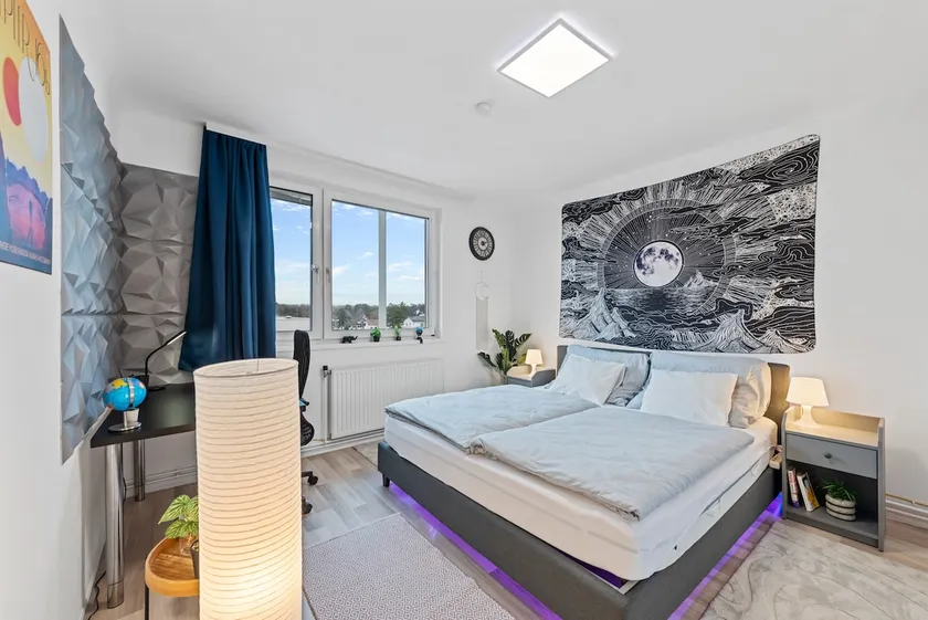 Big 1 Bedroom Apartment near Airport & City Center - Image 1