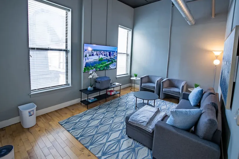 Downtown Haven Urban Loft Living Unit 405 - Image 1