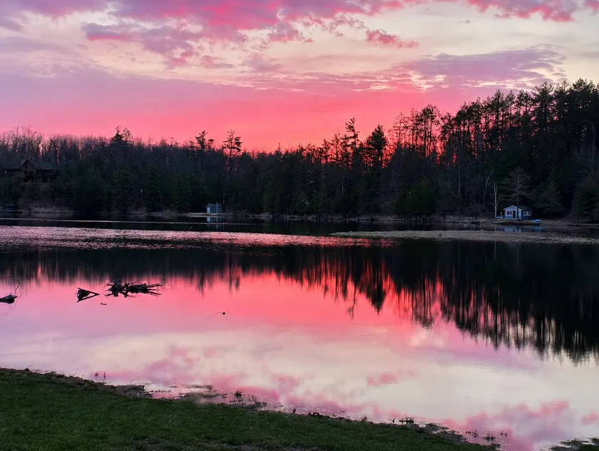 Long Lake Sunrises| Sleeps 11| Bunkhouse-Game Room - Image 1