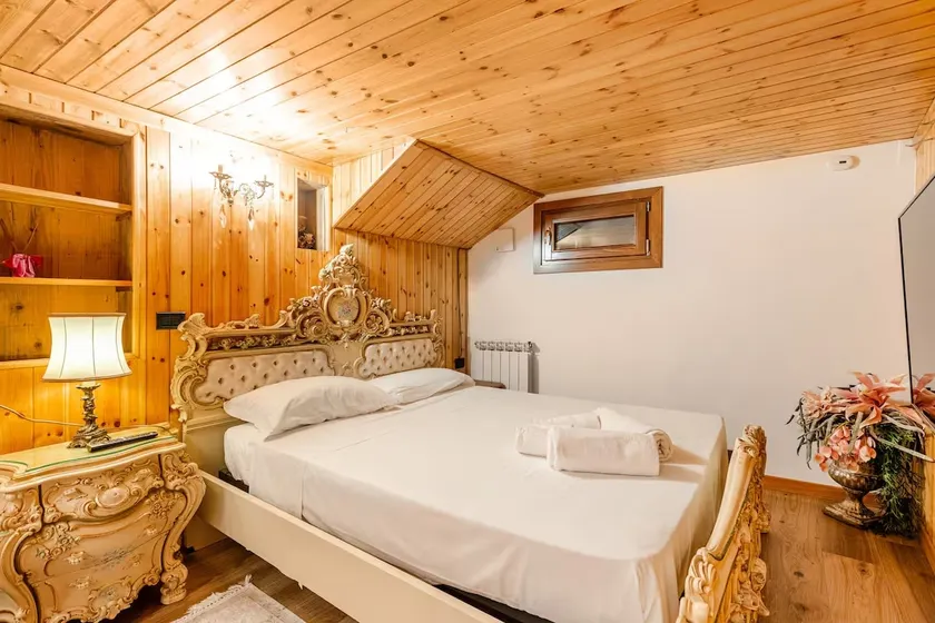 Imperial Elegance in Courmayeur City Center - Image 1