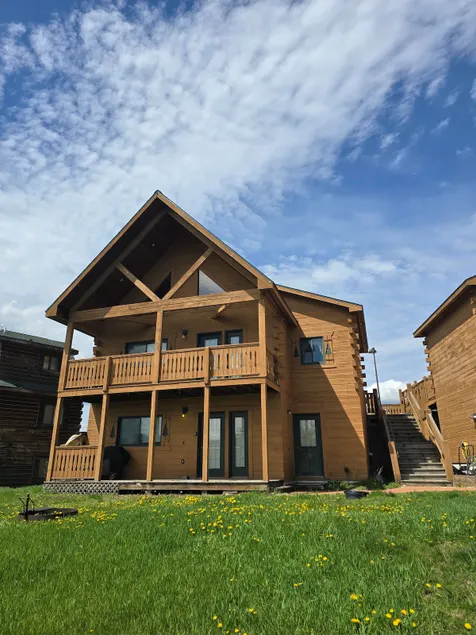 Green Bear Cabin - Image 1