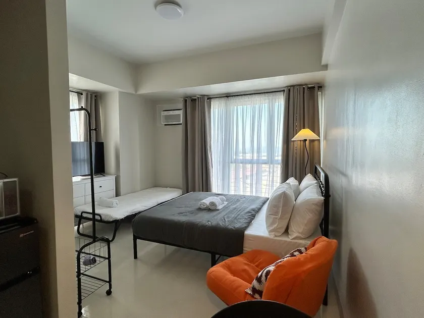 KG 11 Studio | near SM & SMX | few mins to airport - Image 1