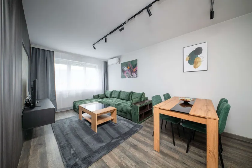 Vitosha View Modern Apt w/ Balcony & Fast WiFi - Image 1