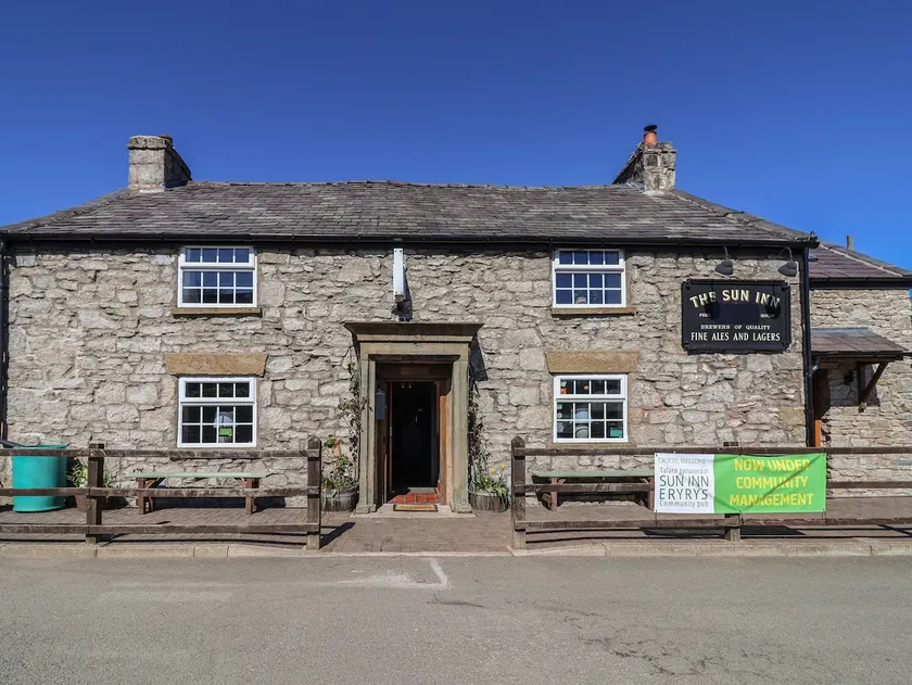 Upstairs at the Sun Inn - Image 1