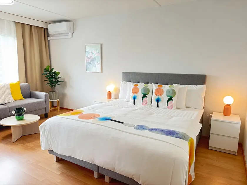 56m² • Free Parking • Fast Wi-Fi • Netflix - Image 1