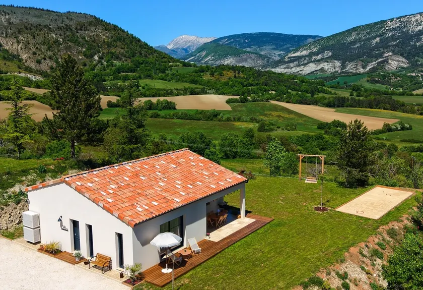 Panoramic view villa in Haute-Provence • Verdon - Image 1