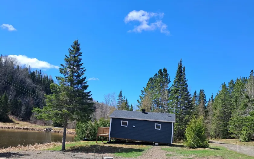 Lakeside Chalet - Image 1