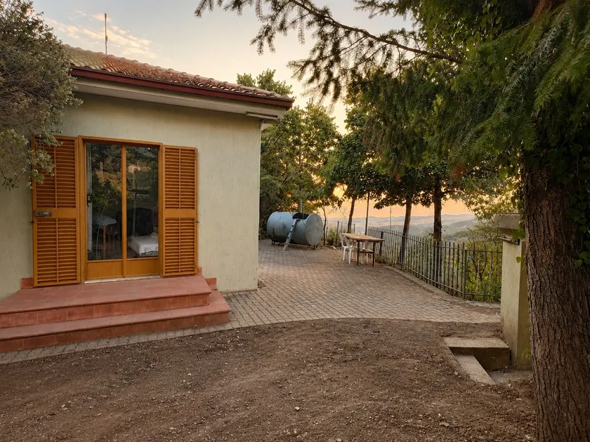 Peaceful Mountain Home with Panoramic Valley Views - Image 1