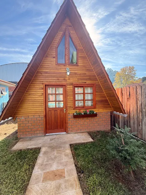[Charming Chalet] with Pool in Bento Gonçalves - Image 1