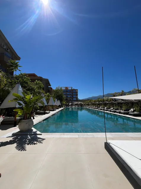 Ciel Apartement - Image 1