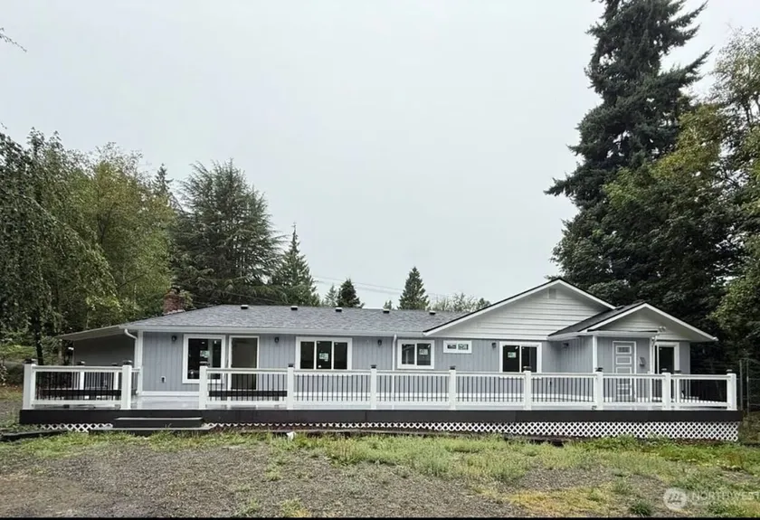 Gather and Stay: Spacious Modern Home - Image 1