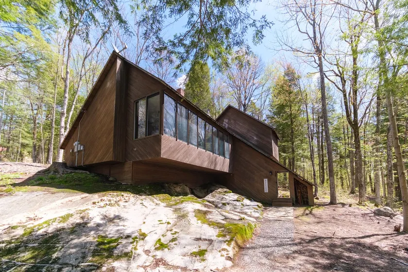 Cozy Bethel Escape | Ski, Hike & Relax - Image 1