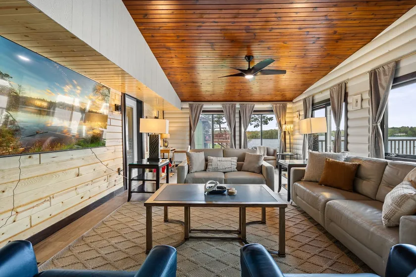 Hot Tub, 5BD (4 Kings) Premiere Brainerd Retreat - Image 1
