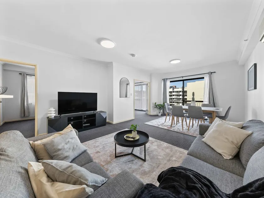 50 Bright Breezy East Perth Pool Gym & Parking - Image 1