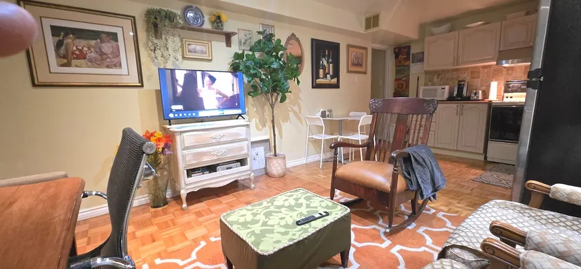 Homely Inn - Image 1