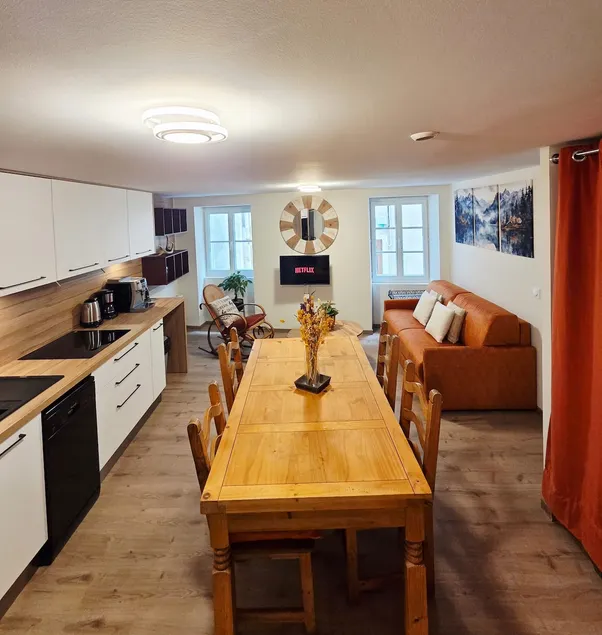L'Adret Apartment - Image 1