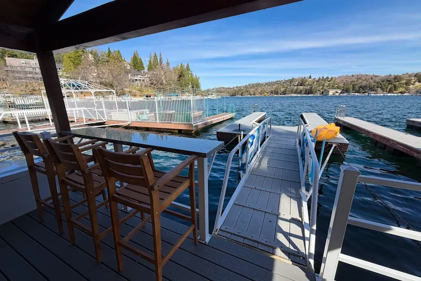 4BR, Mnt View W/ BBQ, Fire Pit, A/C & Lake Access - Image 1