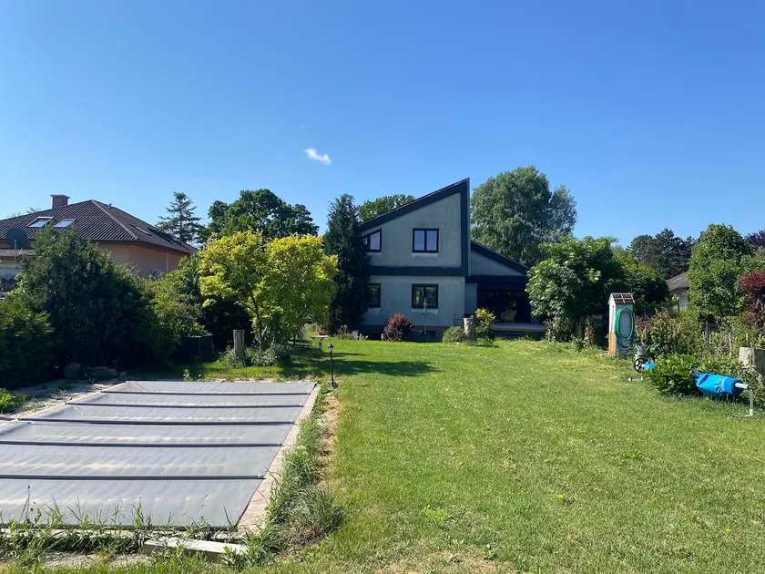 House on the edge of the Donauauen National Park - Image 1