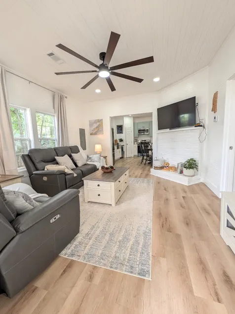 Modern Historic Family Retreat in Downtown Tupelo - Image 1