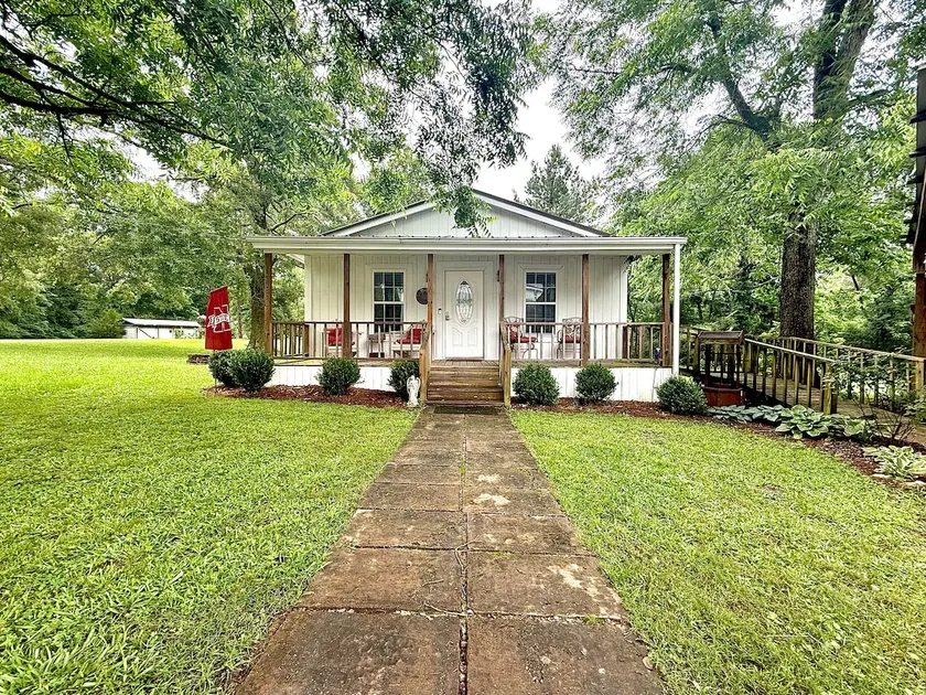 “Old Town” Cottage - Image 1