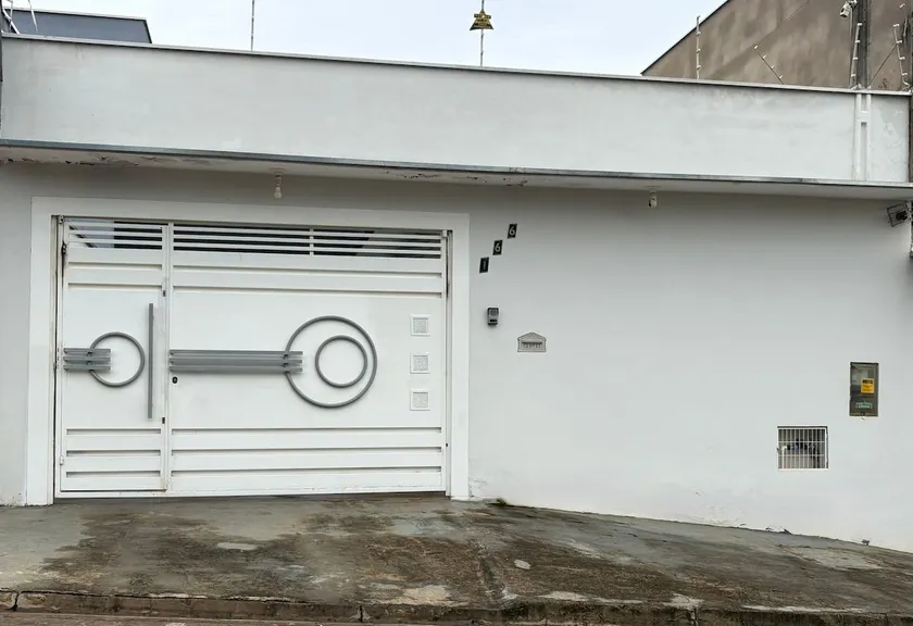Excellent house - Image 1
