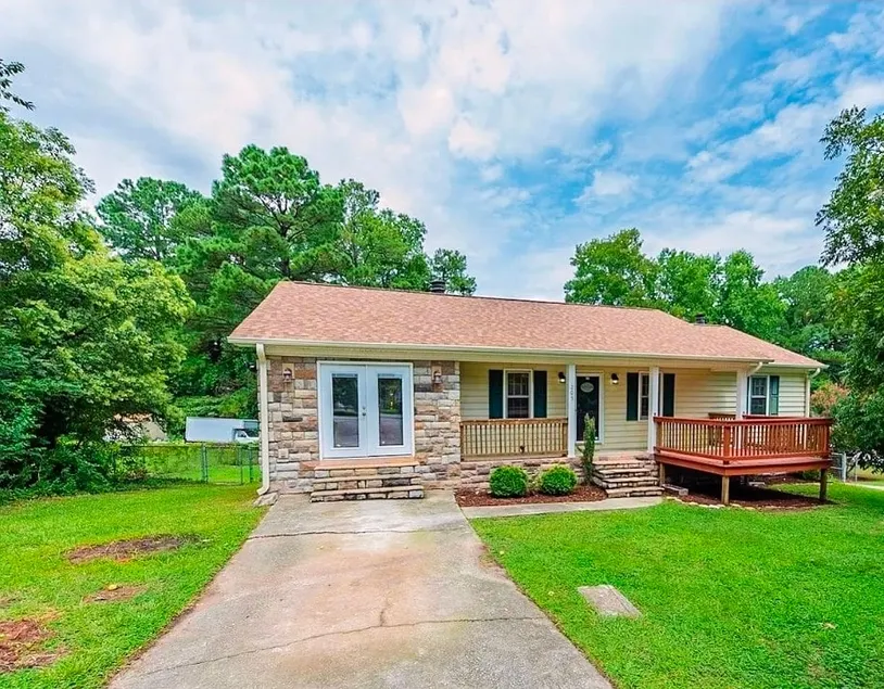 Cozy Peaceful Home Garner NC near everything. - Image 1