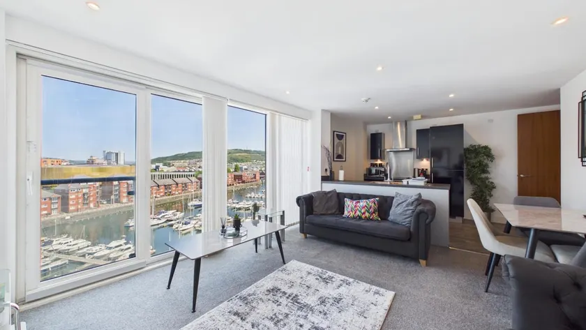40 Meridian Tower - 1 Bedroom Apartment - Swansea - Image 1