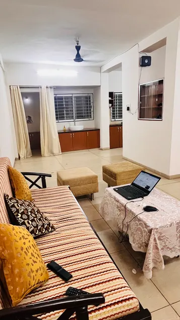 3Bhk PVT apt|Near Railway Station|Self-Check in - Image 1